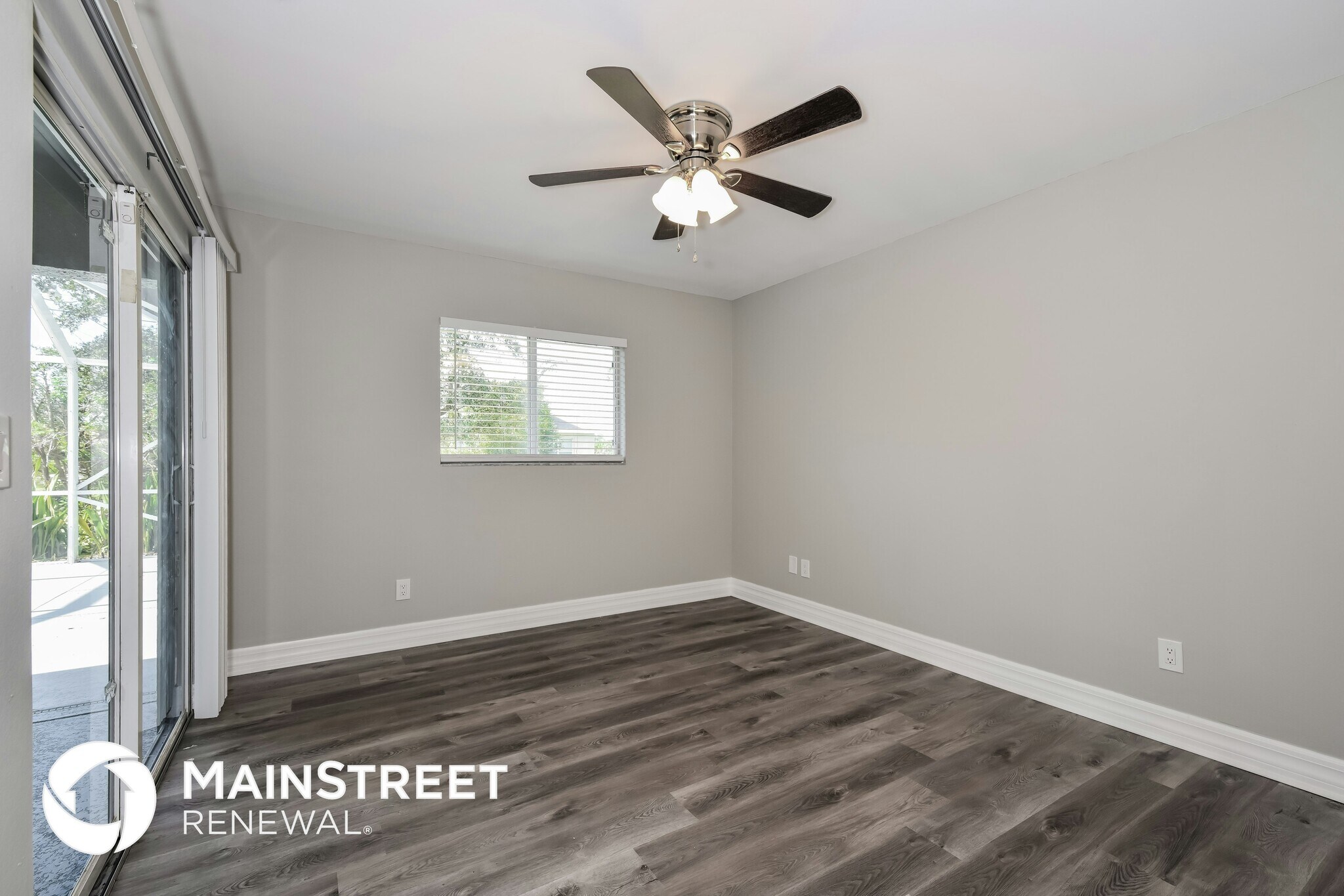 Building Photo - 1326 NE 3rd Ave