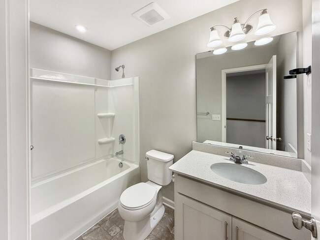 Building Photo - 13485 Territorial Cir N