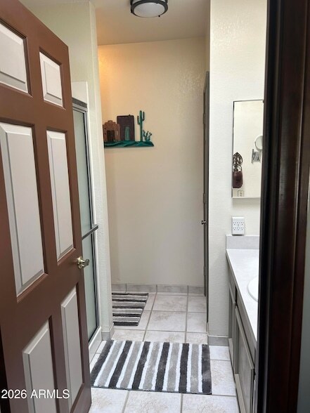 Building Photo - 1172 W Mountain View