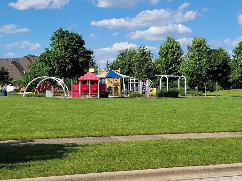 Building Photo - 224 Bertram Dr