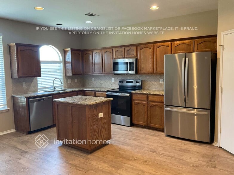 Building Photo - 1233 Juniper Ln