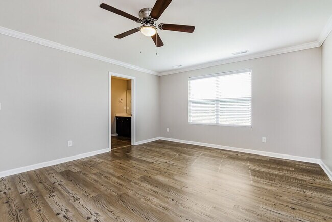 Building Photo - 5260 Calhoun Pl