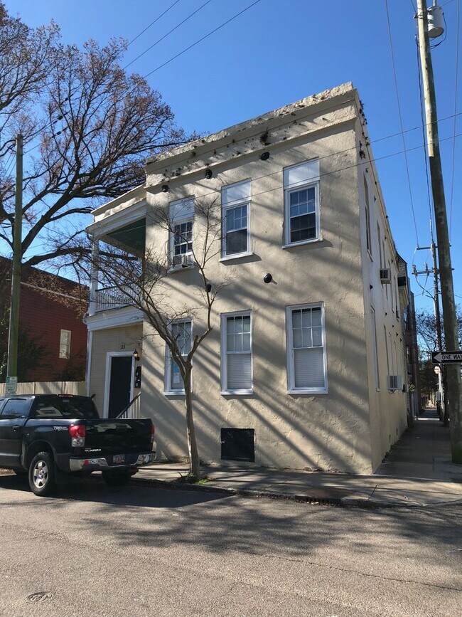 Building Photo - 23 Nassau St