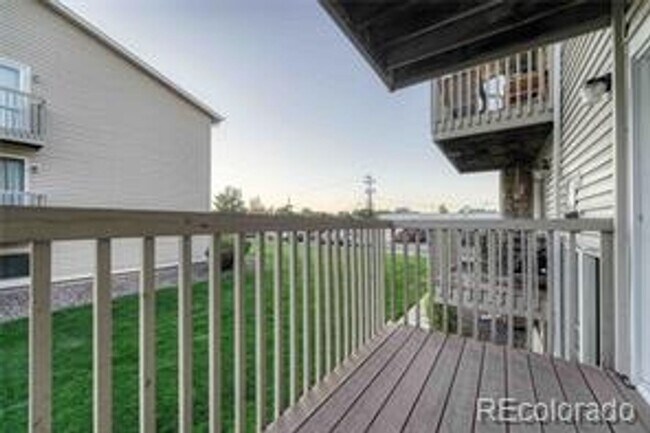 Building Photo - Charming 1BR Condo in Lakewood