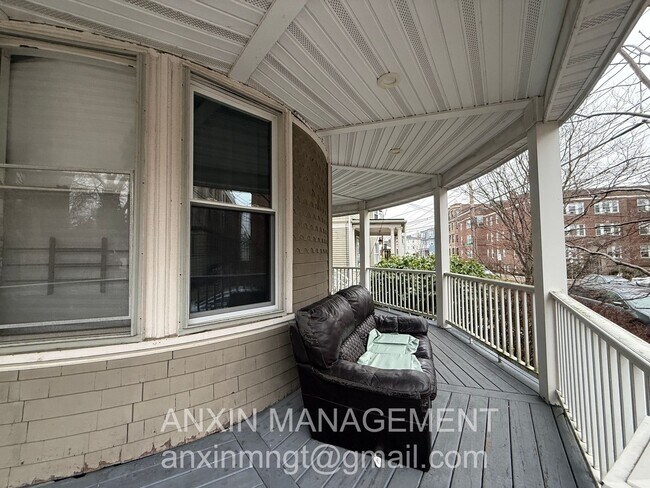 Building Photo - 71 Gardner St