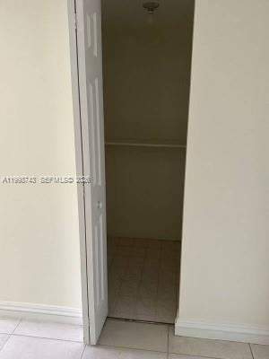 Building Photo - 1205 Mariposa Ave