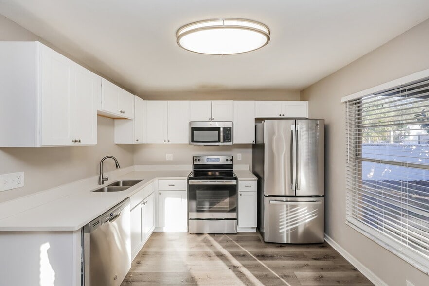 Building Photo - 11337 Blackbark Dr