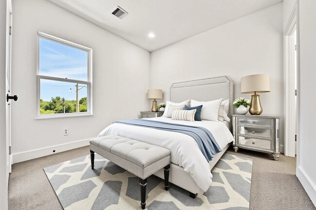 Building Photo - 4124 Buck St