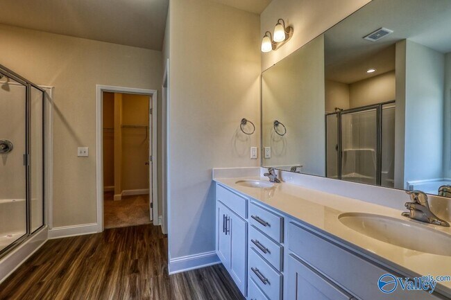 Building Photo - 12861 Tallulah Dr