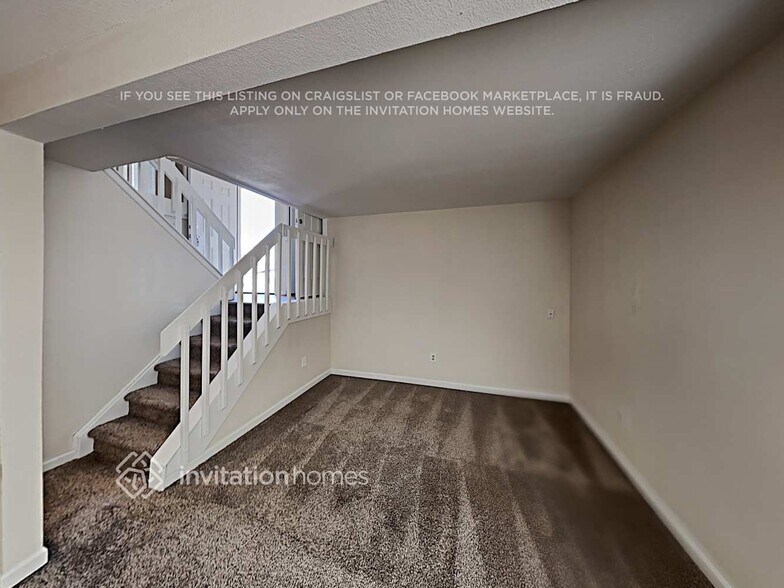 Building Photo - 19074 E Mansfield Dr