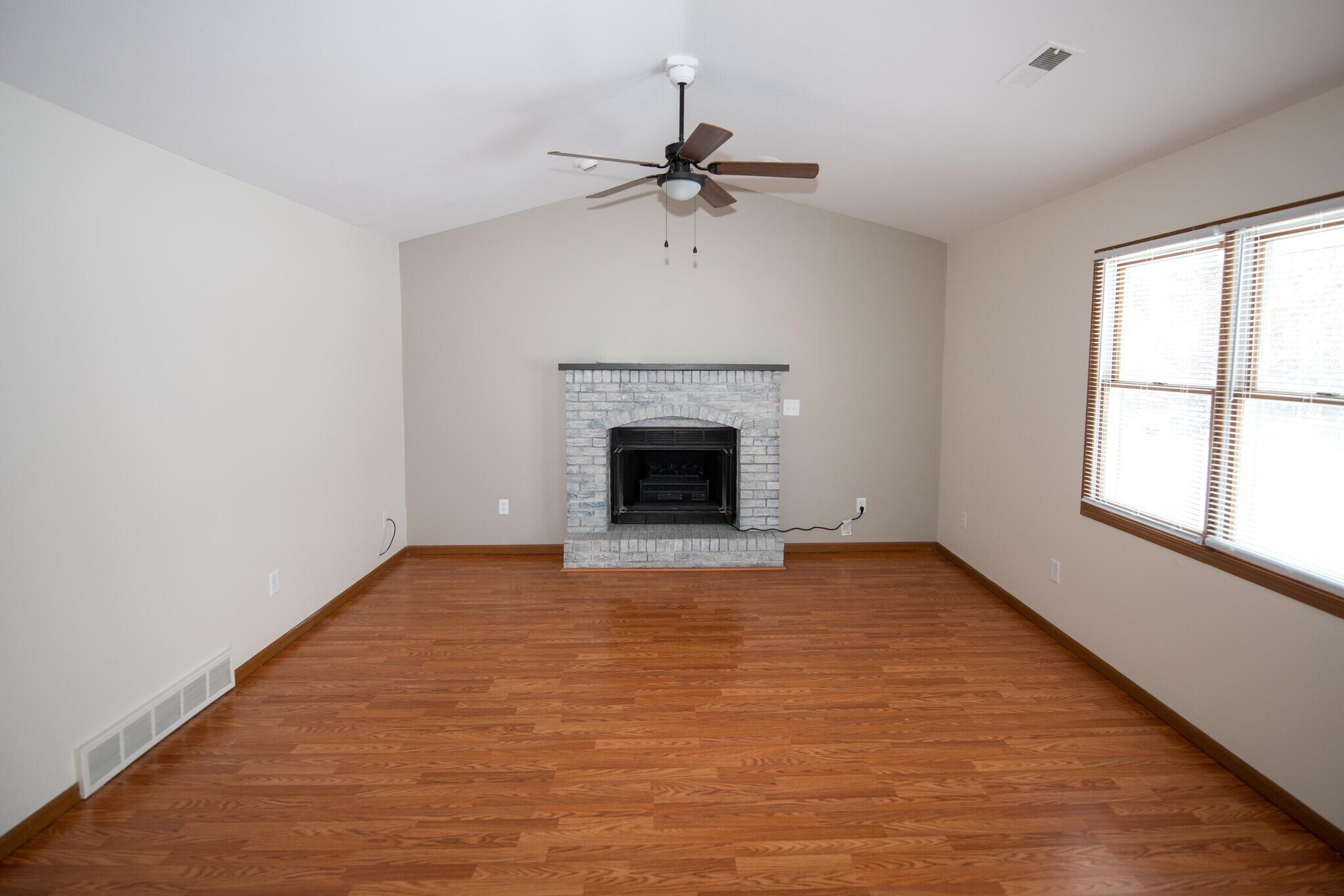 Building Photo - 116 Pierre Pl