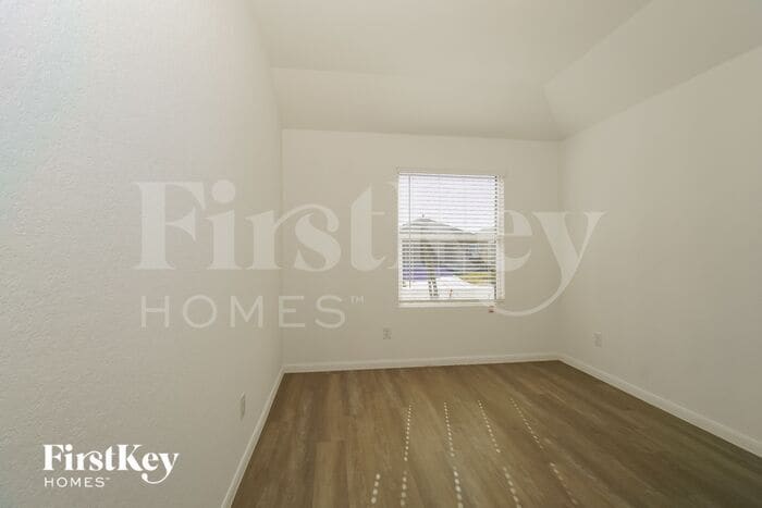 Building Photo - 10639 Erinita Way