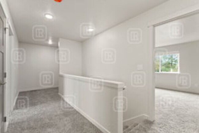 Building Photo - 209 S Grady Ln