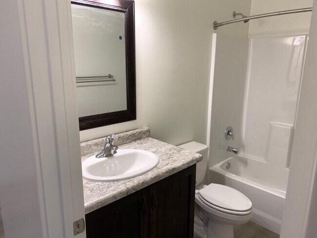 Building Photo - 4 Bedroom Home With RV Parking