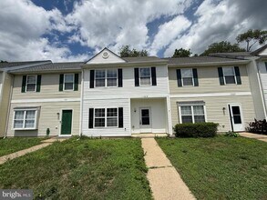 Building Photo - 11009 Bevin Dr