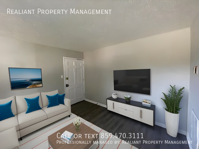 Building Photo - 208 Lakeshore Dr