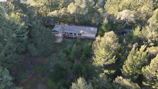 Building Photo - 5051 Harrison Grade Rd