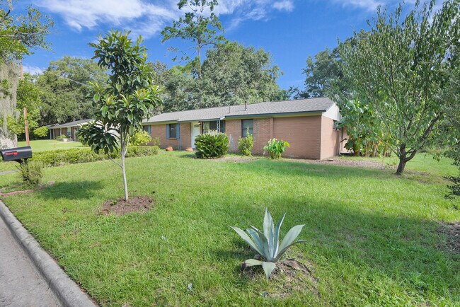 Building Photo - 2222 Bacon Park Dr