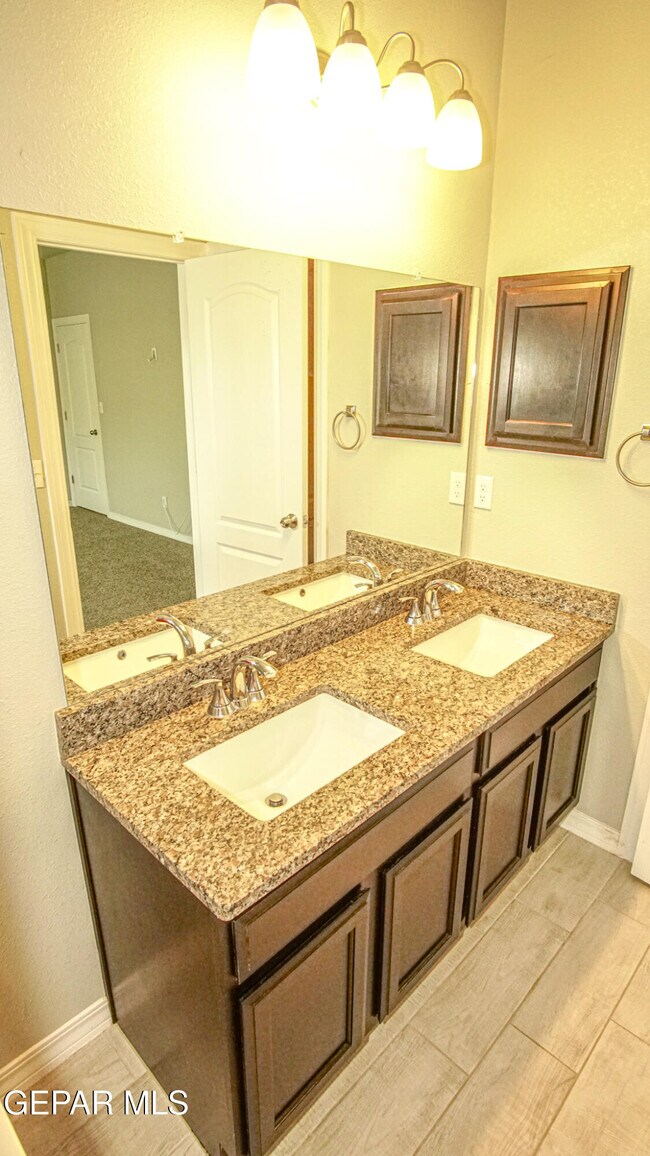 Building Photo - 12264 Desert Sea Ct