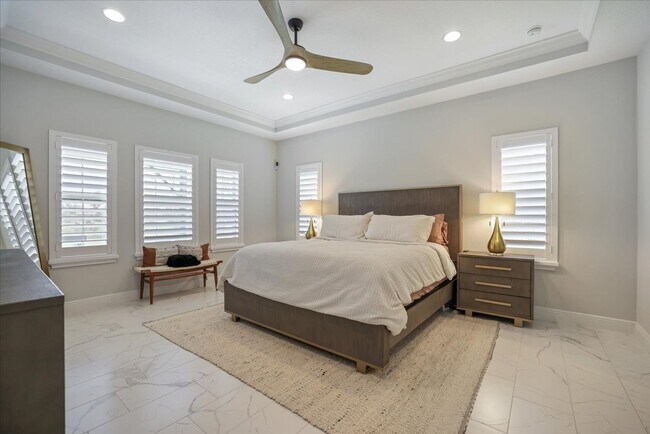 Building Photo - Luxury Home w/ Pool, Outdoor Kitchen, Car Lift, & Water View In Parrish!