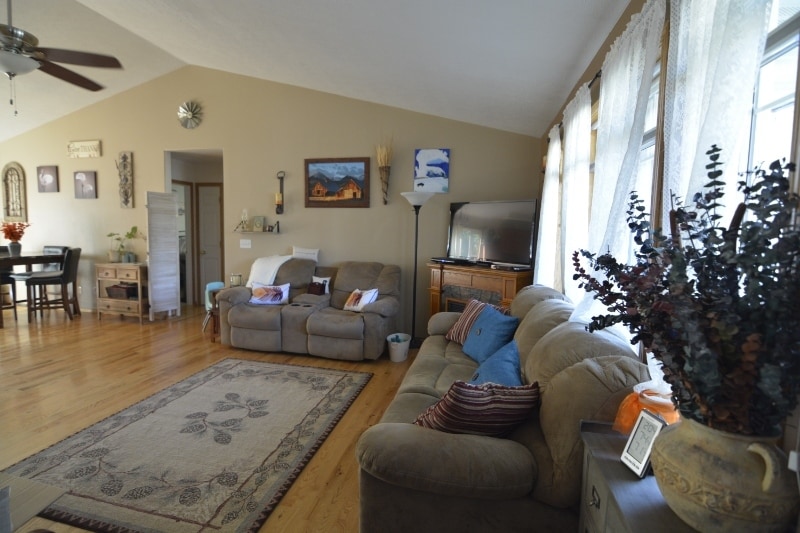 Building Photo - 3000 Oliver St