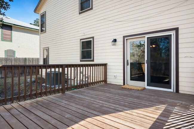 Building Photo - 9135 Jean Verte