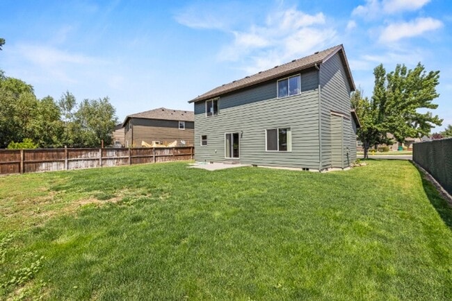 Building Photo - Great home in newer subdivision