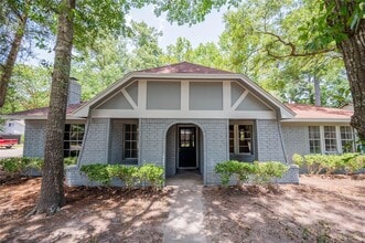 Building Photo - 201 S Ridgeway Dr