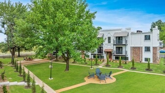 Building Photo - Vineyards on Garland Apartments