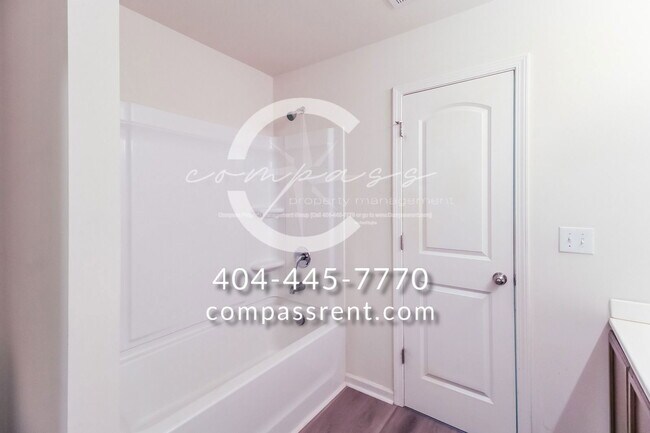 Building Photo - 2086 Belmont Cir NE