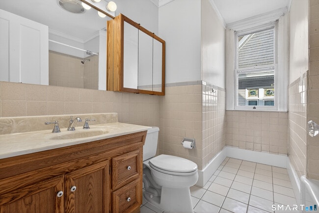 Building Photo - 339 Willow St