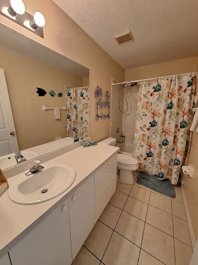 Building Photo - Turnkey Furnished Pool home in Rotonda West