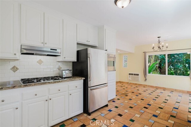 Building Photo - 11036 Fruitland Dr