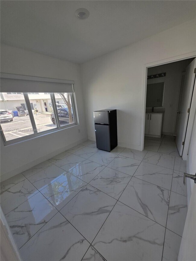 Building Photo - 25819 SW 144th Ct