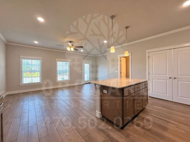Building Photo - EP 6 | Townhome with Garage in Siloam Springs!