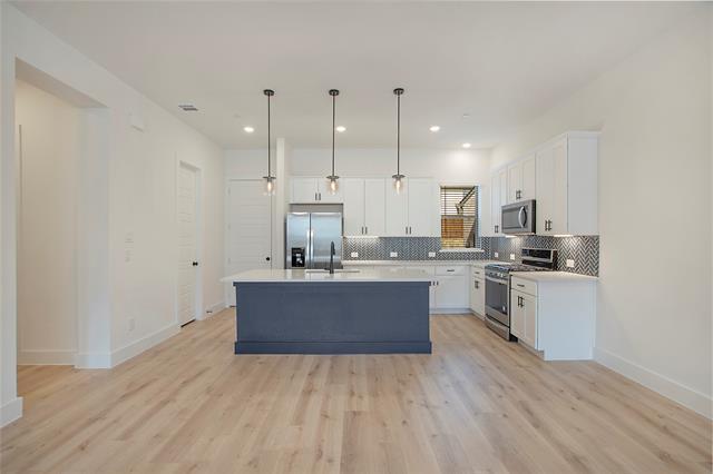 Building Photo - 1240 Eureka Spgs St