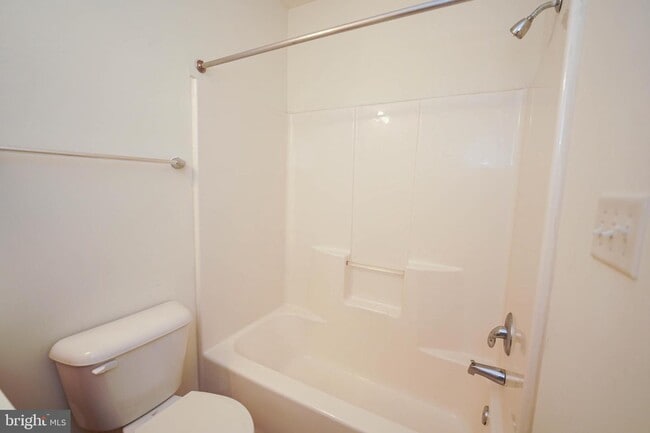 Building Photo - 38116 E Chester Ln