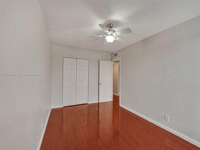 Building Photo - 9148 Lime Tree Ln