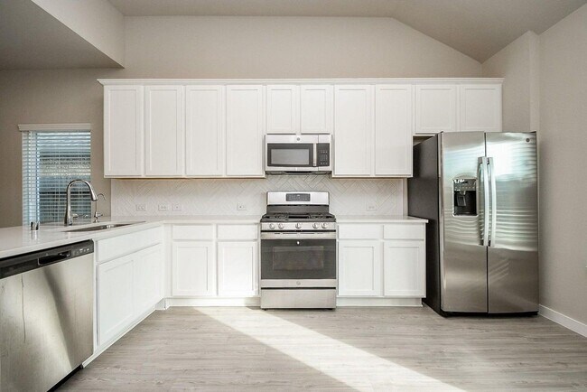 Building Photo - 21631 Coral Mist Dr