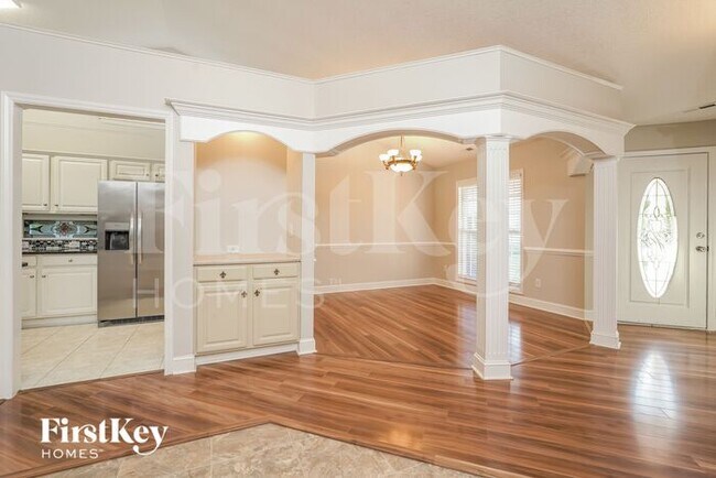 Building Photo - 5233 Old Plantation Cir