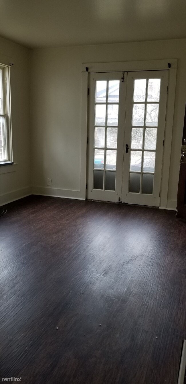 Building Photo - 1 br, 1 bath  - 518 Kolping Ave