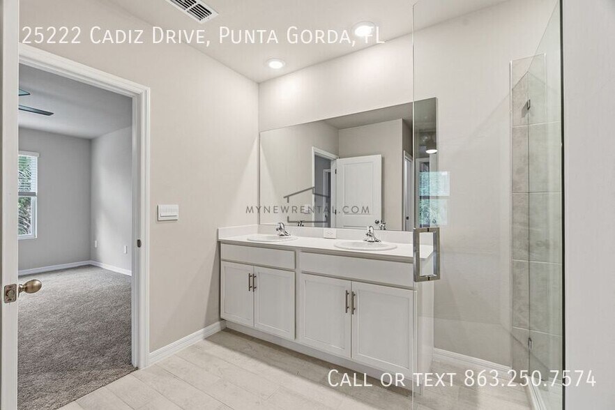 Building Photo - 25222 Cadiz Dr