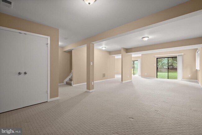 Building Photo - 5 Whitebridge Ct