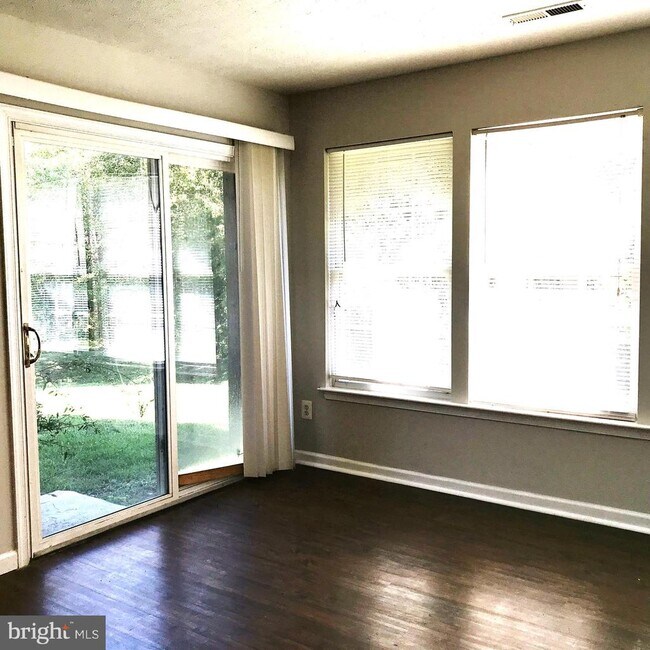 Building Photo - 4647 Harrier Way