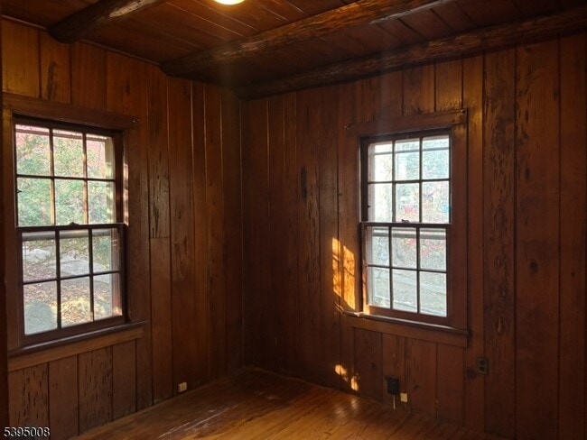 Building Photo - 251 Cupsaw Dr