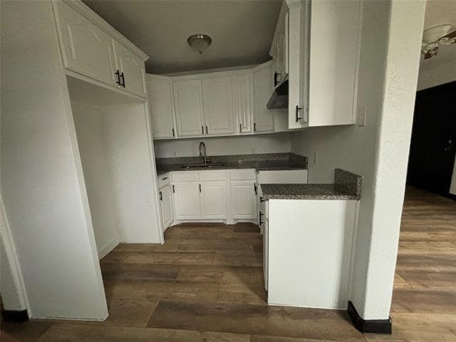 Building Photo - 401 E Freeman St