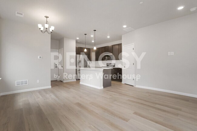 Building Photo - 421 Millwall Cir