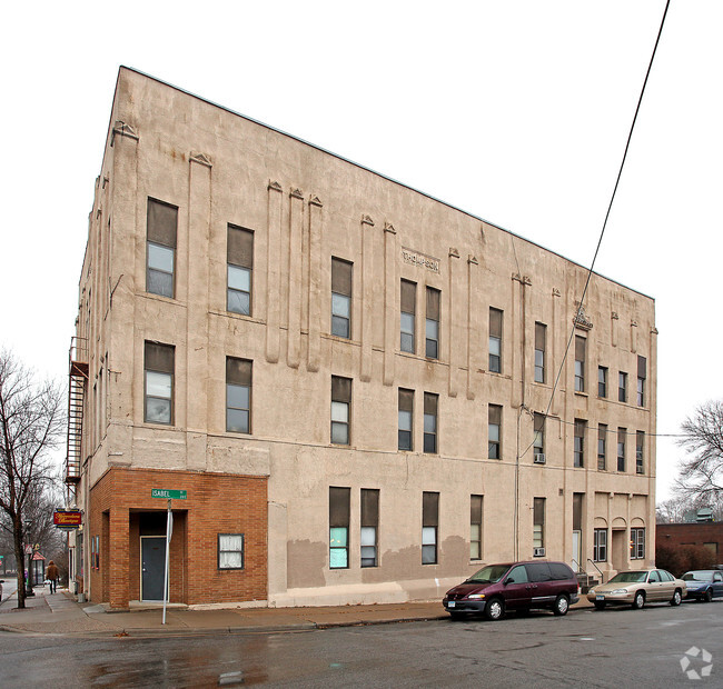 Primary Photo - Wabasha Apartments