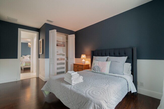 Building Photo - 4510 Island Reef Dr