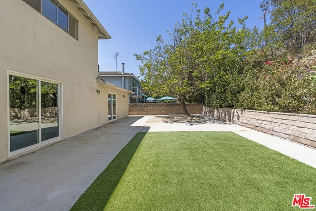 Building Photo - 4513 Wawona St